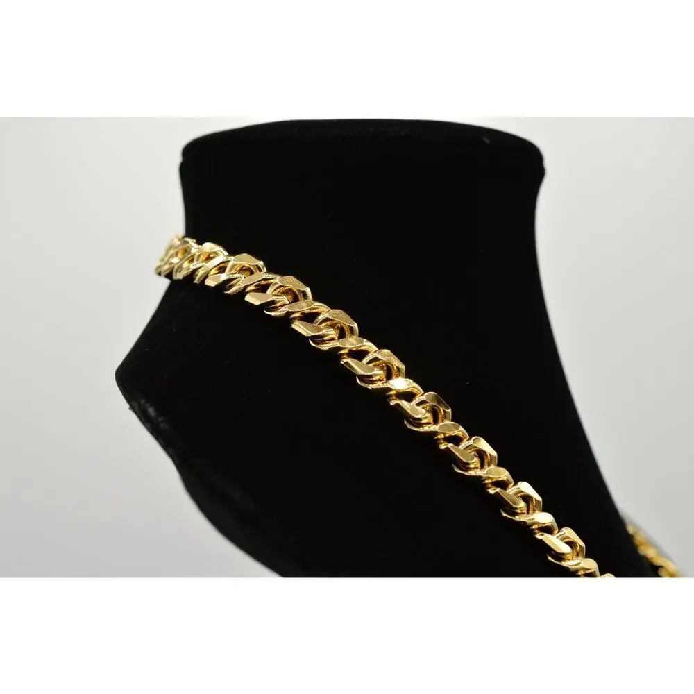 Givenchy stunning necklace